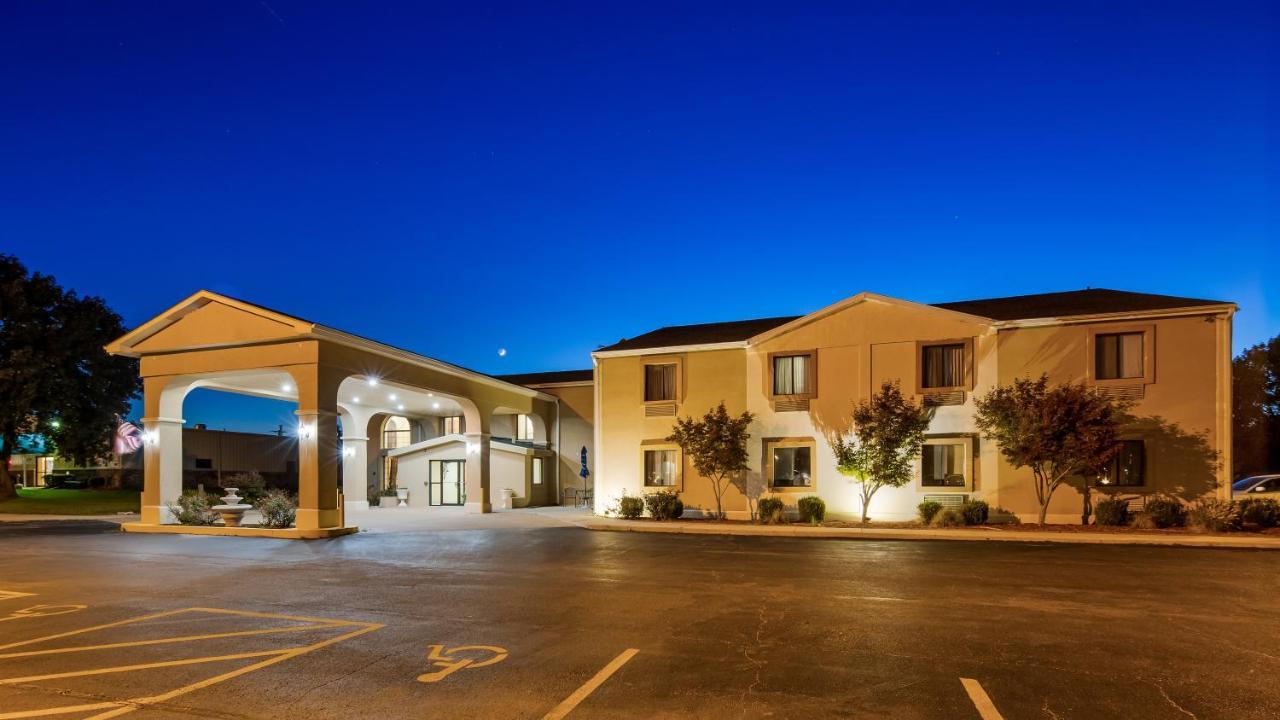 Hotel Lincoln Inn On Route 66 And Near I-55 Exteriér fotografie